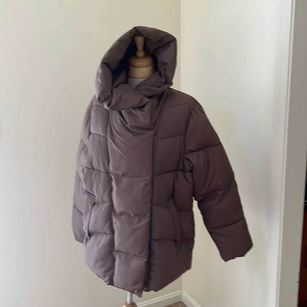 New! Lucky brand XL taupe puffer winter jacket with hood.